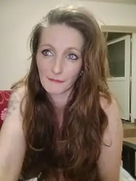 Snapshot of CrazyMaya39 chatting on April 28, 2026, 2:27 am CrazyMaya39 online show from April 28, 2026, 2:27 am