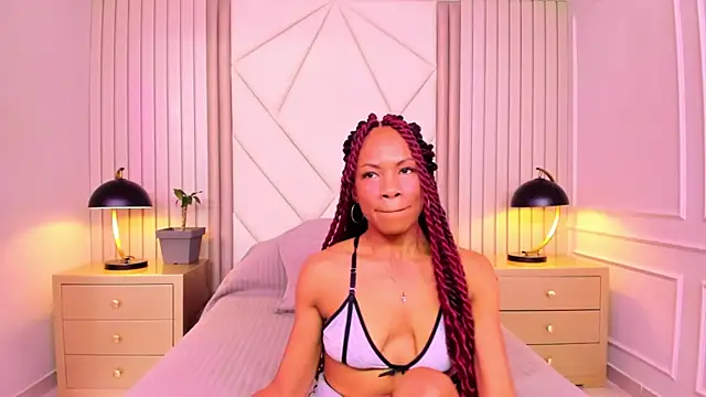 LailaDavidson online show from November 30, 2025, 1:04 pm