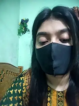 Disha Nur0 online show from April 25, 2026, 9:01 pm