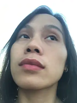 Trangbabylove online show from November 21, 2025, 9:19 am