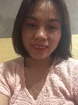 Trangbabylove online show from March 19, 2026, 8:40 am