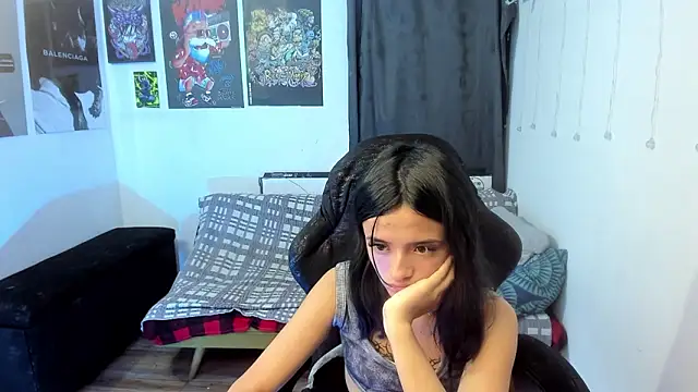 Candy  Girll18 online show from February 21, 2026, 11:28 pm