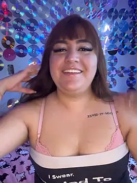 love queen02 online show from May 4, 2026, 6:04 pm