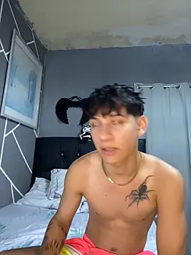 David princess online show from December 4, 2025, 7:33 pm