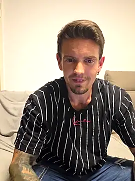 Mystery Mark online show from April 17, 2026, 6:33 pm