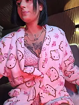 Milu carbajal x online show from July 8, 2026, 4:39 am