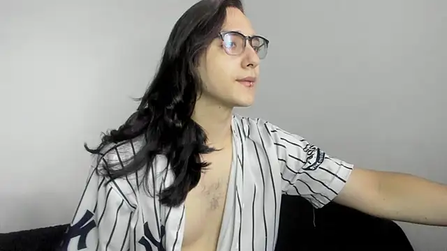 Amoneth Xx online show from December 18, 2025, 8:59 pm