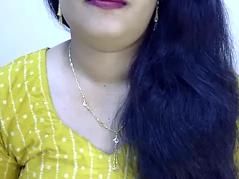 Muskan Jha online show from May 24, 2026, 1:32 am