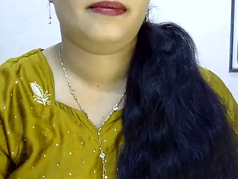 Snapshot of Muskan_Jha chatting on July 19, 2026, 2:04 am Muskan Jha online show from July 19, 2026, 2:04 am