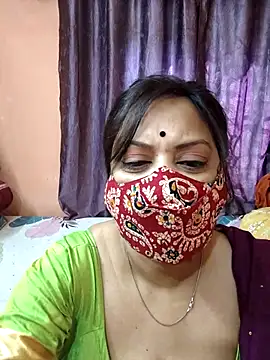 Cute-richa1 online show from January 17, 2026, 5:45 am