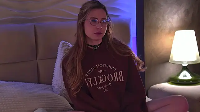 -SaraBlack- online show from March 4, 2026, 4:18 am