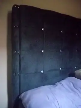 honeypot224 online show from April 20, 2026, 3:53 am