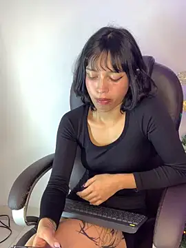 LiilithStonne online show from December 19, 2025, 12:23 pm