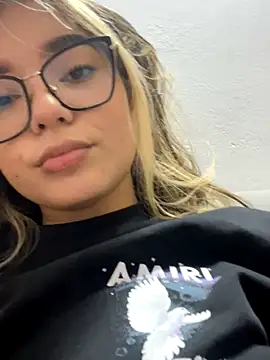 Xxx Amy online show from November 30, 2025, 1:09 am