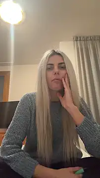 feliciafelon online show from February 1, 2026, 8:51 pm