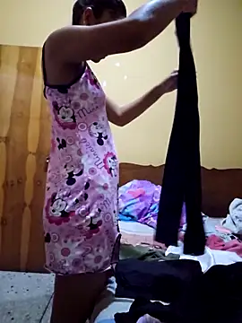 skinnyrox online show from February 6, 2026, 1:32 am