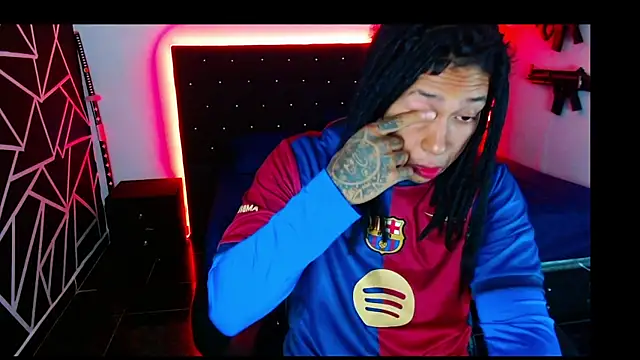 Zero-X9 online show from November 22, 2025, 1:04 am