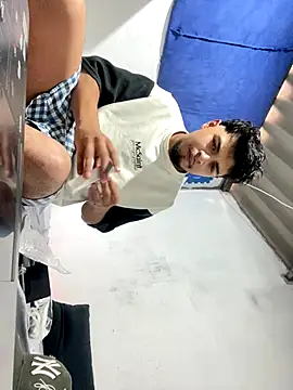 Snapshot of deivonthewater chatting on November 27, 2025, 6:21 pm deivonthewater online show from November 27, 2025, 6:21 pm