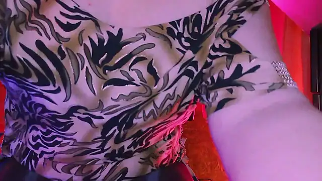 BESTLOLA online show from January 13, 2026, 8:41 am