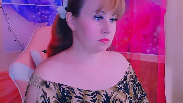 BESTLOLA online show from March 17, 2026, 10:40 am