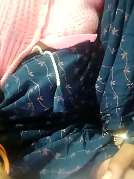 Anushasharma89 online show from December 15, 2025, 12:59 am