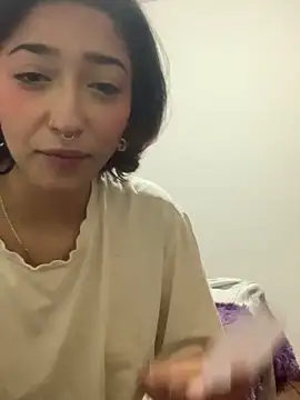Snapshot of LilithMonette chatting on April 26, 2026, 6:44 am LilithMonette online show from April 26, 2026, 6:44 am