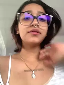 Snapshot of LilithMonette chatting on May 10, 2026, 4:12 pm LilithMonette online show from May 10, 2026, 4:12 pm