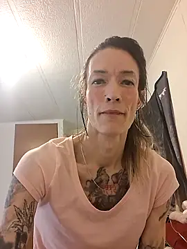 MaitressePomme3 online show from January 6, 2026, 11:58 am