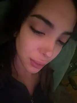 VitoriaCarusso online show from January 13, 2026, 8:52 am