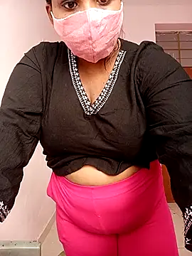 CUTE-LOVE-SWEETS online show from December 23, 2025, 4:10 am