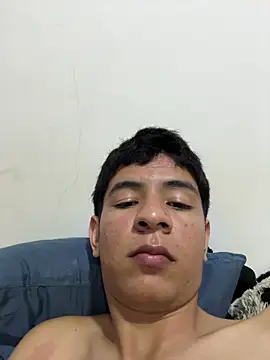 Snapshot of andresinh_ chatting on November 18, 2025, 2:17 am andresinh online show from November 18, 2025, 2:17 am