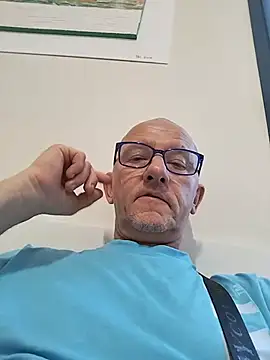 Robyxblu1 online show from June 23, 2026, 2:48 pm