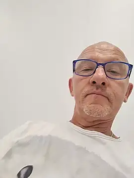 Robyxblu1 online show from June 30, 2026, 3:13 pm
