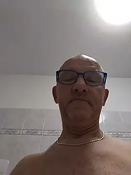 Robyxblu1 online show from July 7, 2026, 6:58 am