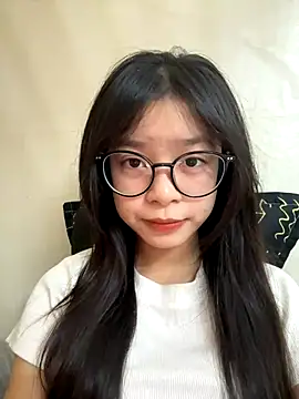 Snapshot of mau155_ chatting on November 18, 2025, 7:02 am mau155 online show from November 18, 2025, 7:02 am