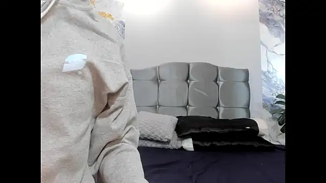 Snapshot of James_Adams_01 chatting on January 16, 2026, 12:31 pm James Adams 01 online show from January 16, 2026, 12:31 pm