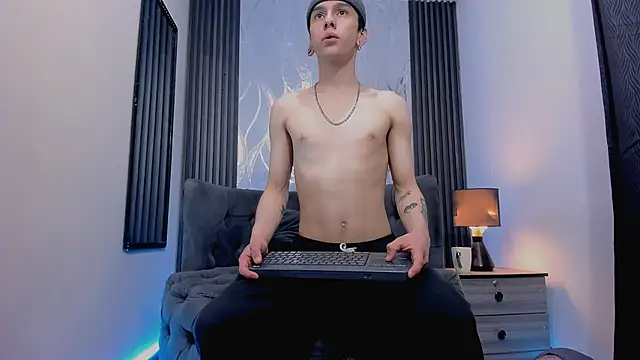 Snapshot of James_Adams_01 chatting on January 17, 2026, 12:54 pm James Adams 01 online show from January 17, 2026, 12:54 pm