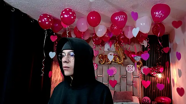 Snapshot of James_Adams_01 chatting on February 14, 2026, 11:40 am James Adams 01 online show from February 14, 2026, 11:40 am