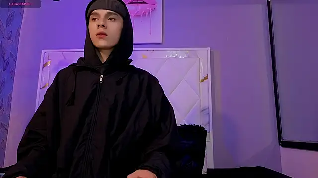 Snapshot of James_Adams_01 chatting on March 3, 2026, 3:34 am James Adams 01 online show from March 3, 2026, 3:34 am