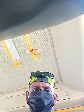 juunioreest online show from January 9, 2026, 6:53 pm