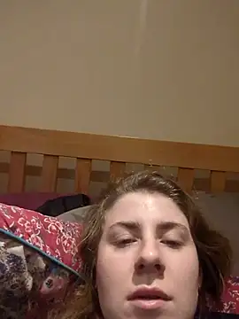 hotwetvix online show from November 18, 2025, 9:47 am