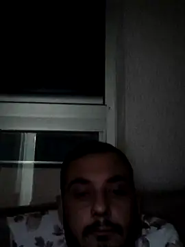 berkkderlerr online show from December 3, 2025, 4:16 pm