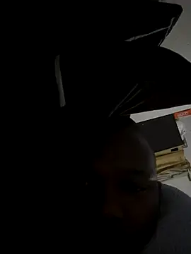 mrcougarfucker online show from November 18, 2025, 9:19 pm