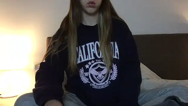 Martimartinaxx online show from March 15, 2026, 9:21 pm