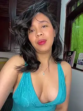 Snapshot of Esmerald_1111 chatting on February 5, 2026, 10:31 am Esmerald 1111 online show from February 5, 2026, 10:31 am