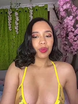 Esmerald 1111 online show from April 8, 2026, 10:04 am