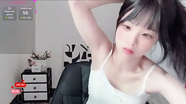 bunny-- online show from May 17, 2026, 5:05 am