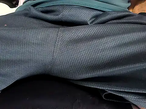 Snapshot of localboybbsr chatting on April 4, 2026, 4:37 pm localboybbsr online show from April 4, 2026, 4:37 pm