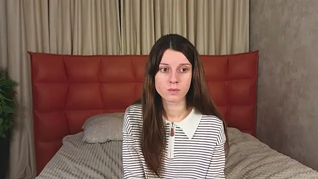 VelvetNyxen online show from November 29, 2025, 3:04 pm