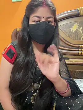 cutestpearl online show from May 8, 2026, 8:03 pm